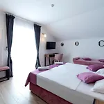 ペルラ 3*