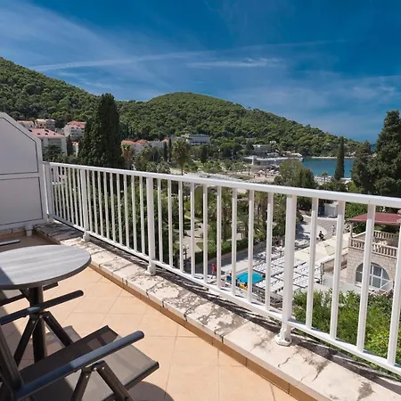 Hotel Perla 3*