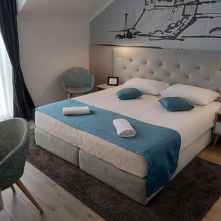 Perla Hotel 3*