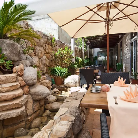 Hotel Perla