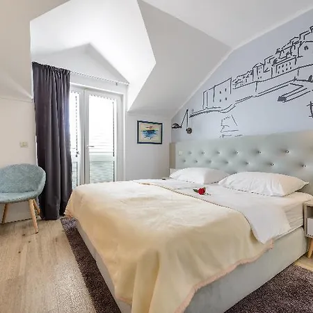Hotel Perla 3*